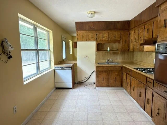Photo of 516 Forrest Court