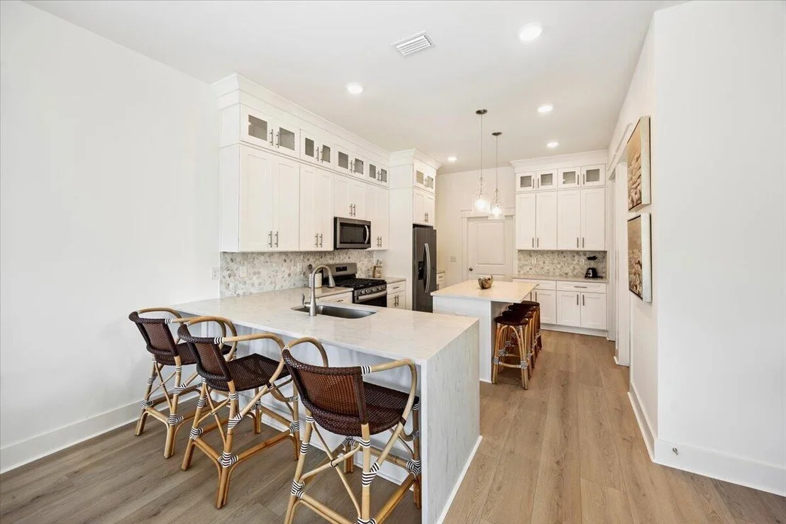 Photo of 120 Charming Way