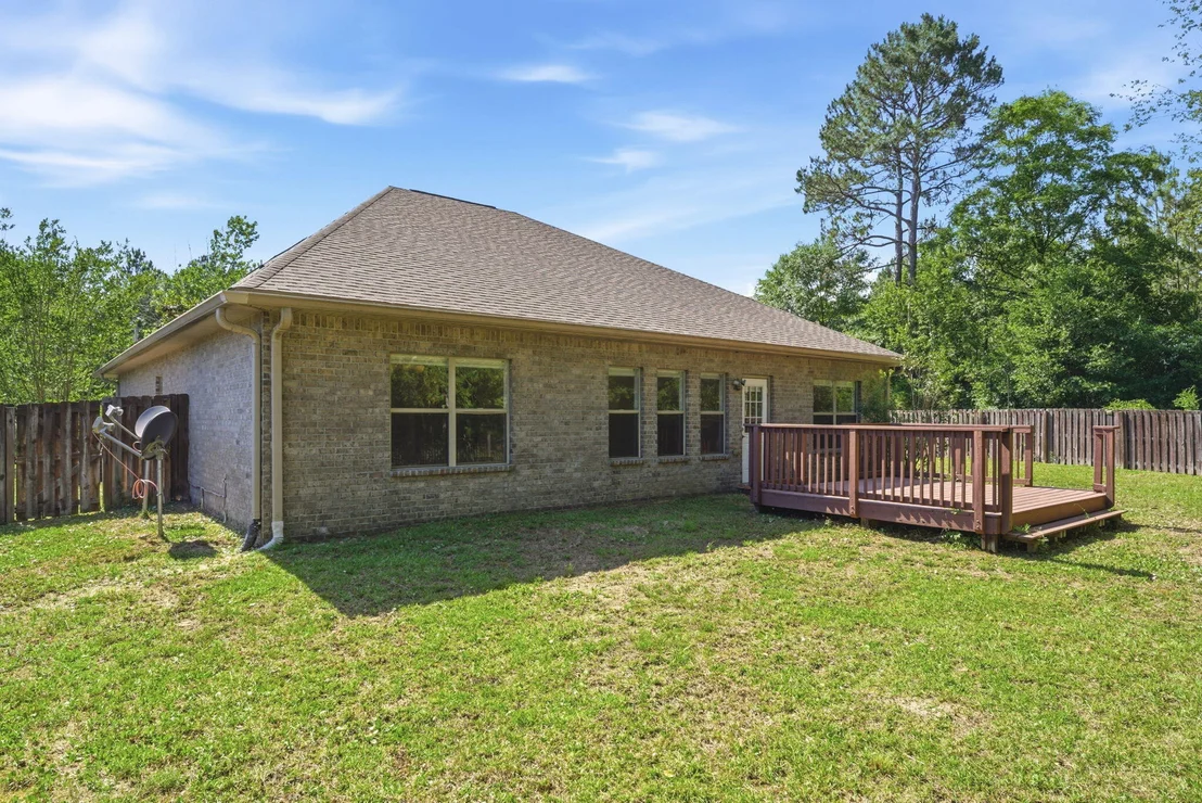 Photo of 106 Crab Apple Avenue
