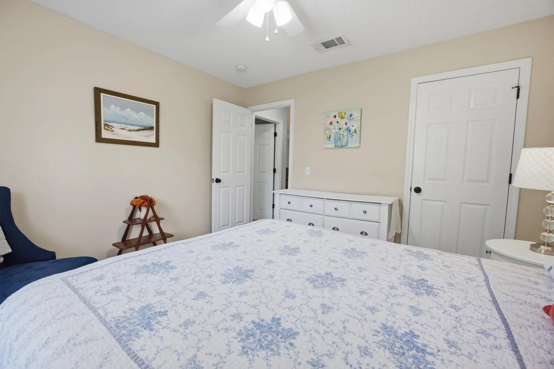 Photo of 7367 Brevard Street