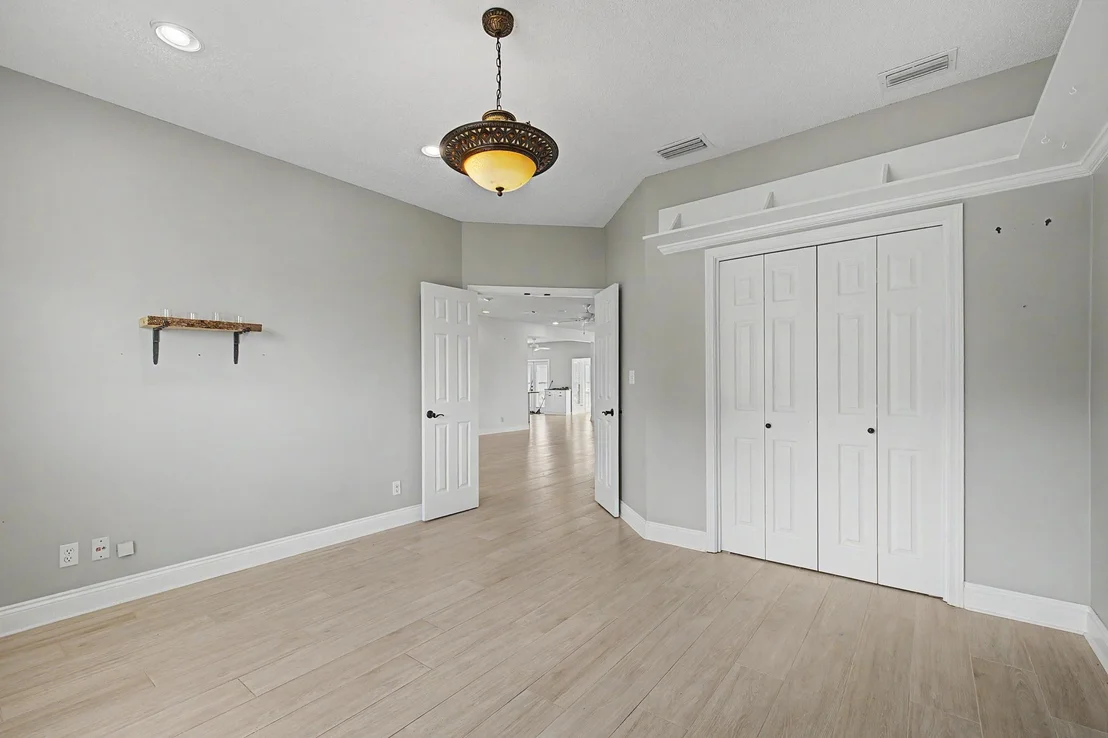 Photo of 4501 Bayside Drive