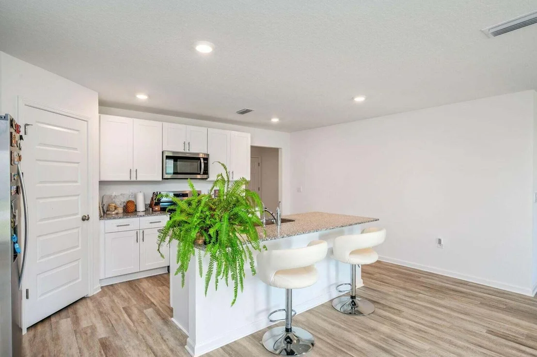Photo of 103 Riverwalk Circle