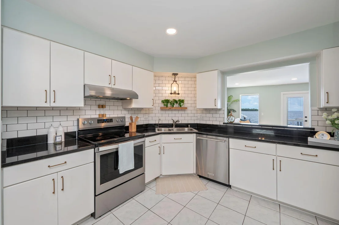 Photo of 3 Bayshore Point