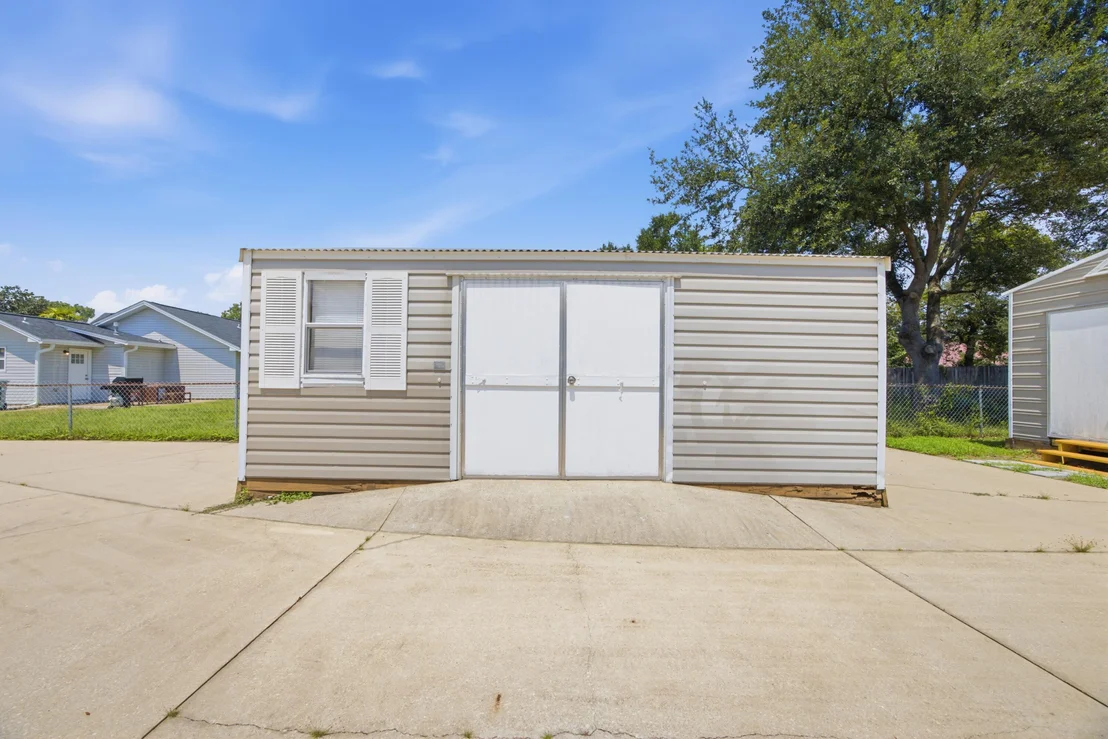 Photo of 220 W Walker Circle