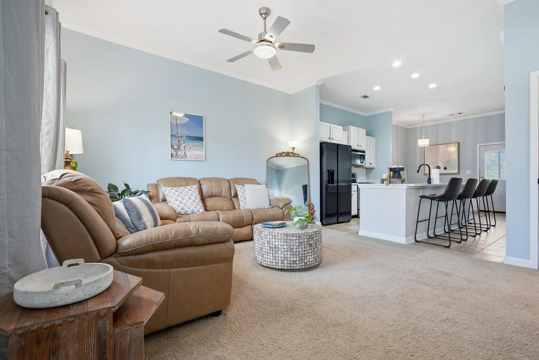 Photo of 573 Tropical Way