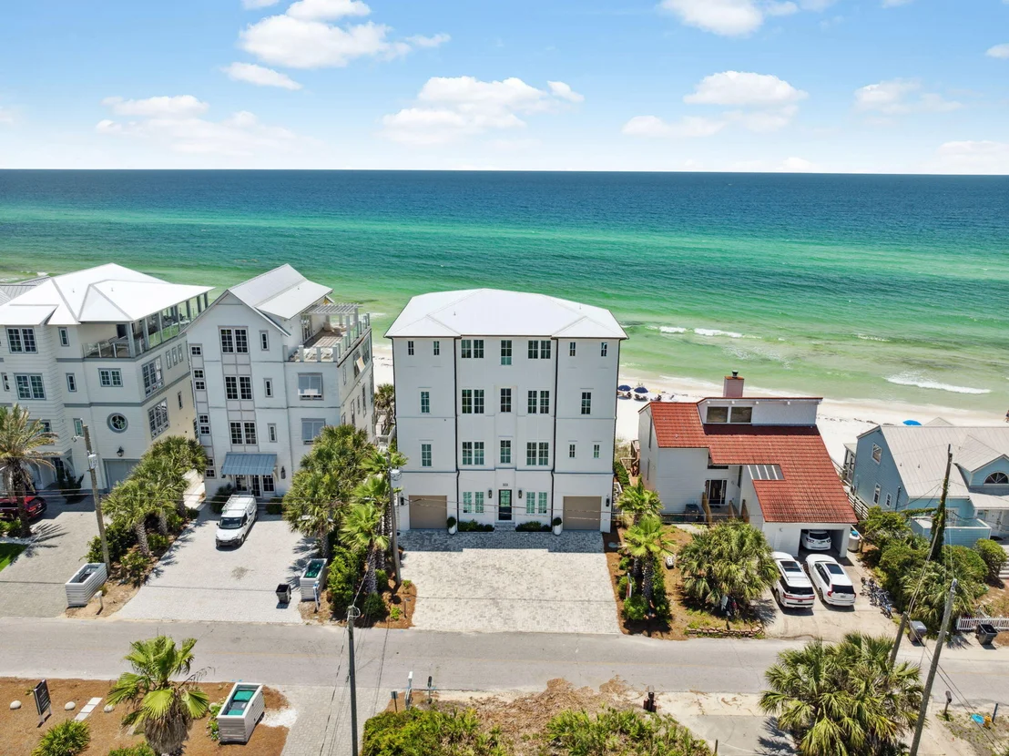 Photo of 323 Pompano Street