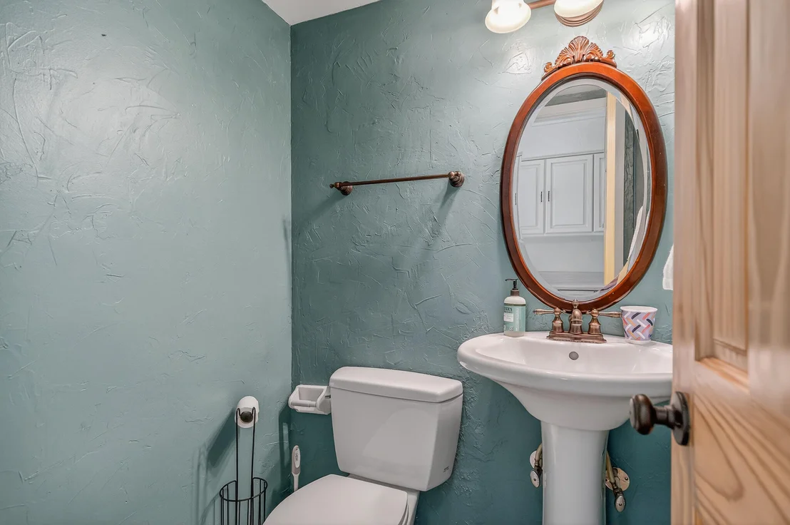 Photo of 186 Bayshore Drive