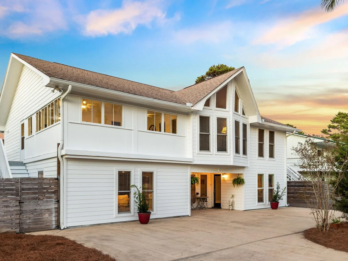 Photo of 165 Maple Street