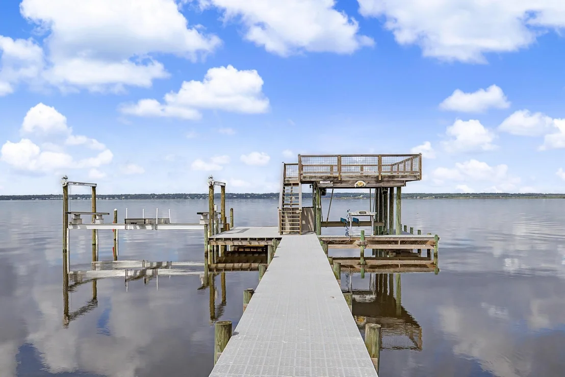 Photo of 4501 Bayside Drive