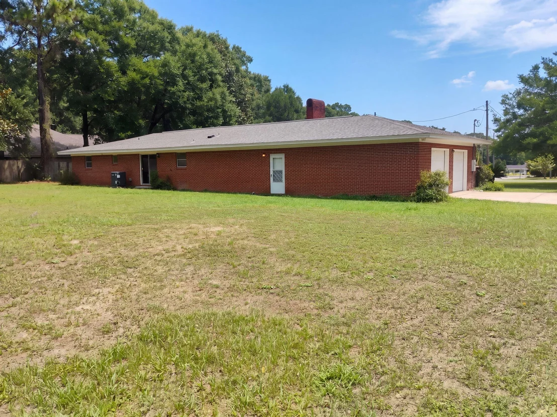Photo of 141 Chessher Court