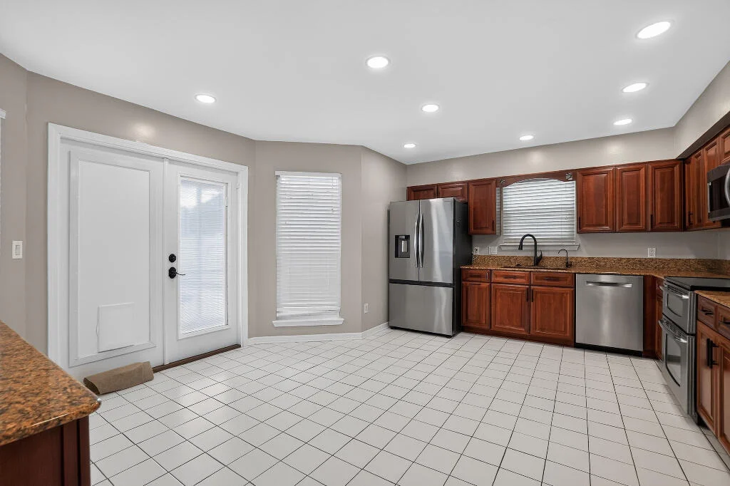 Photo of 402 Sandy Ridge Circle