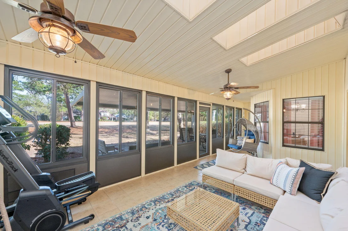 Photo of 1395 Windward Lane