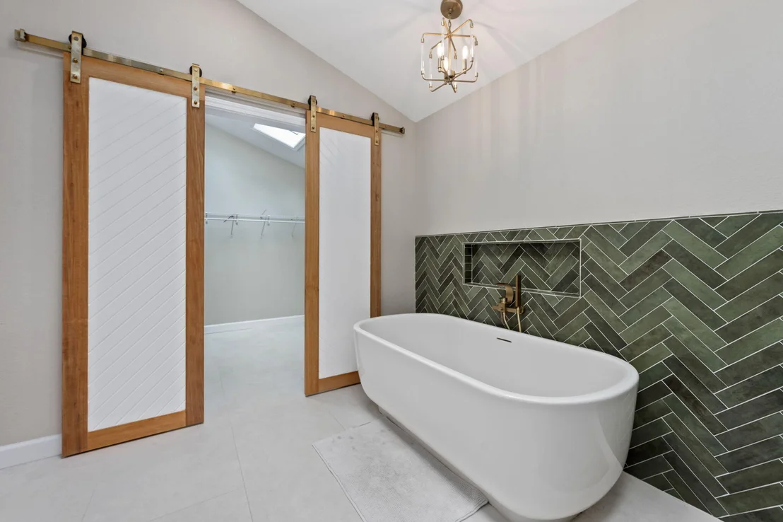 Photo of 255 Edge Avenue