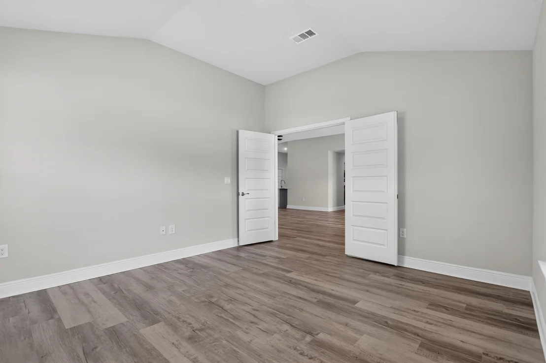 Photo of 5823 Crestlake Drive