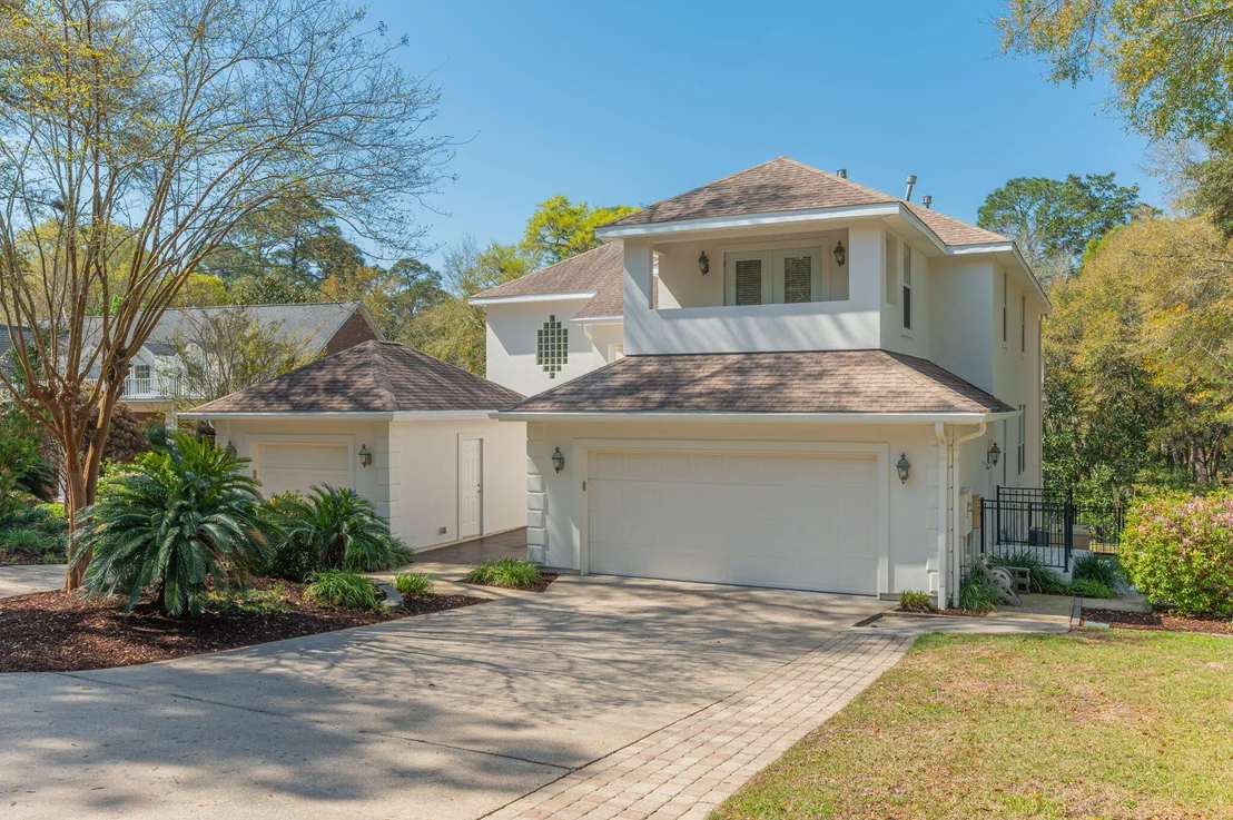 Photo of 2760 Edgewater Drive