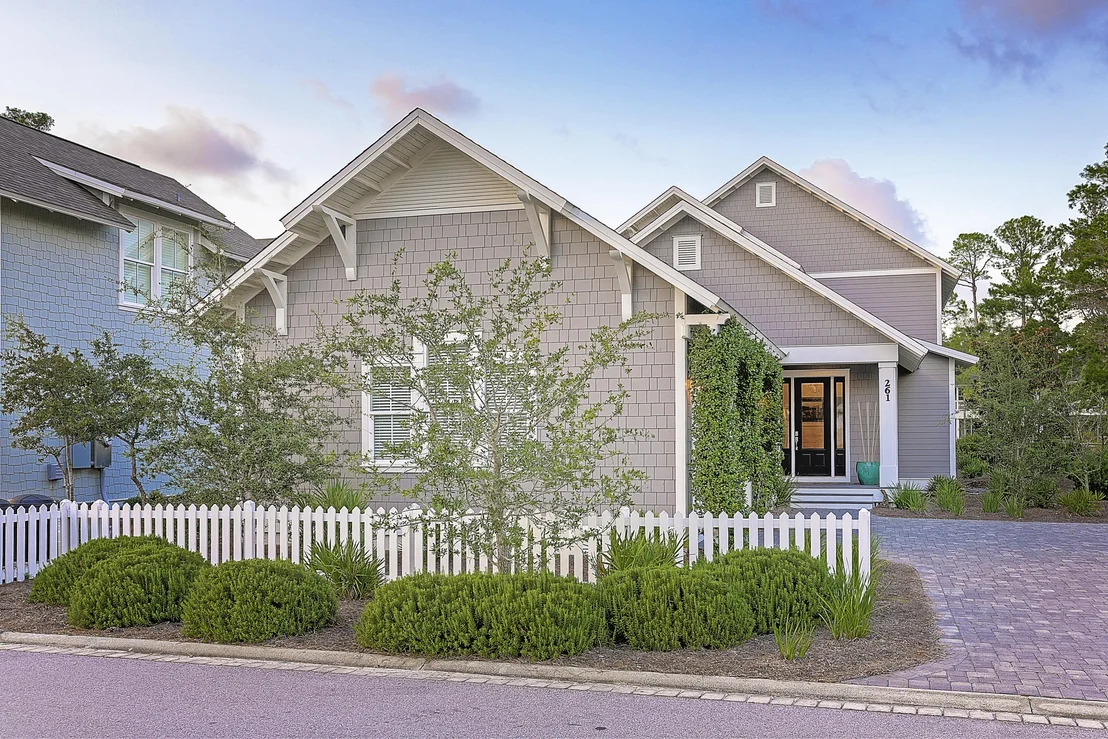 Photo of 261 Plimsoll Way