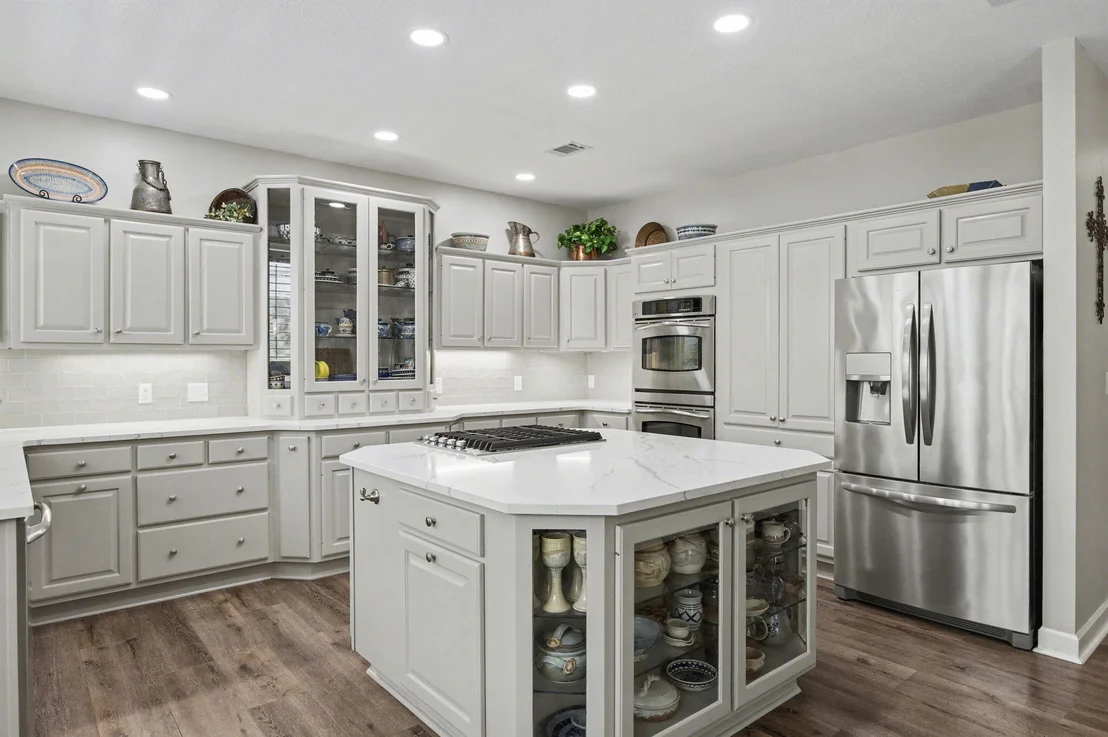 Photo of 2760 Edgewater Drive