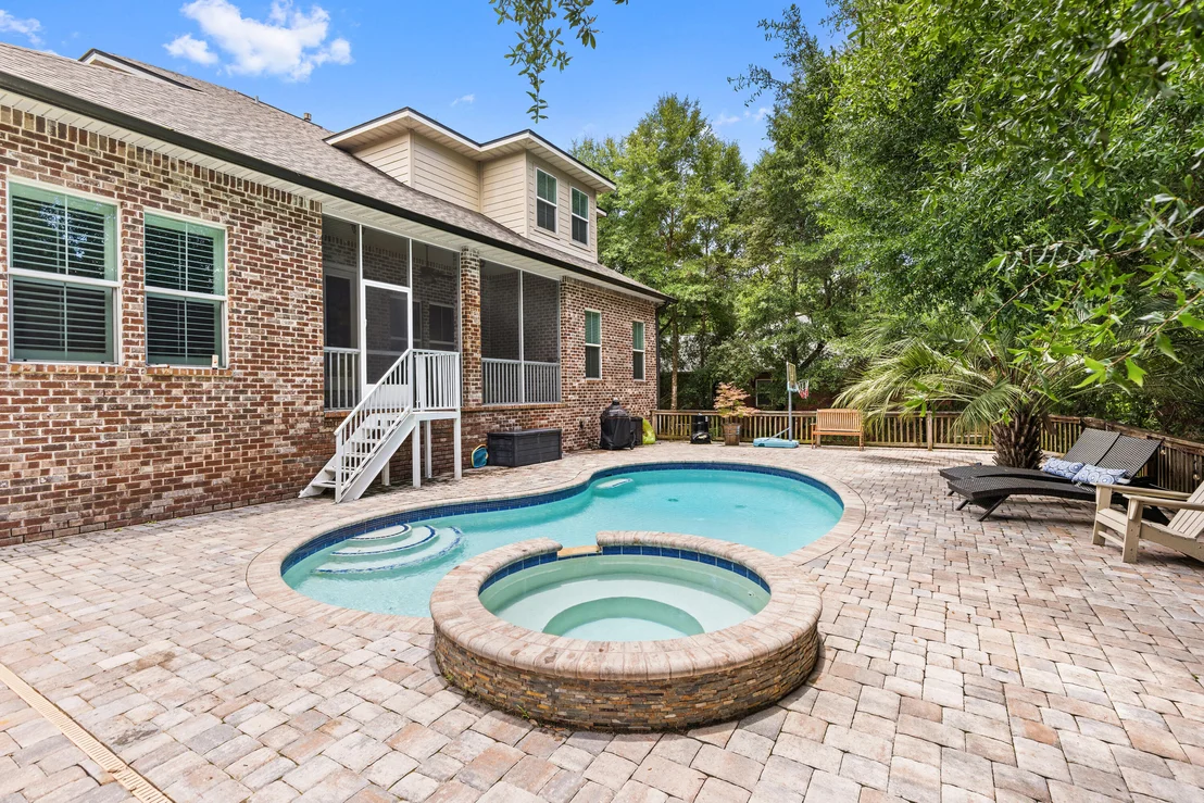 Photo of 4104 Bond Circle