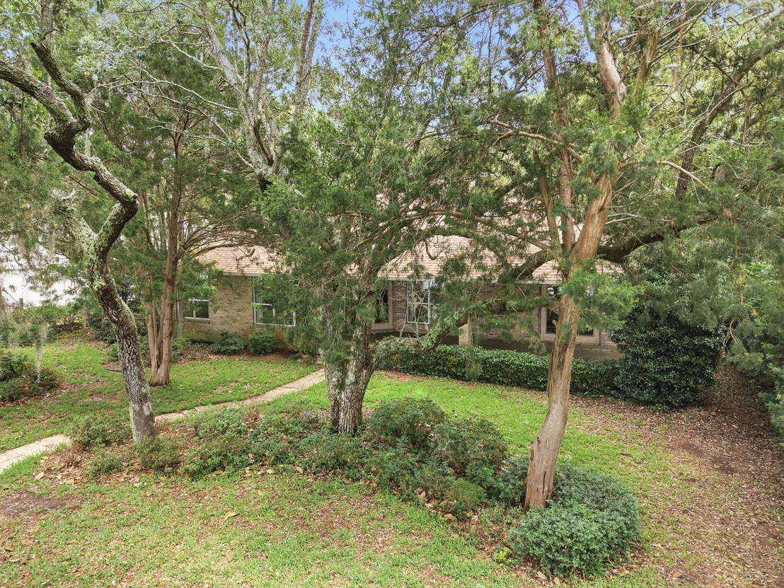 Photo of 6627 Calle De Laurel