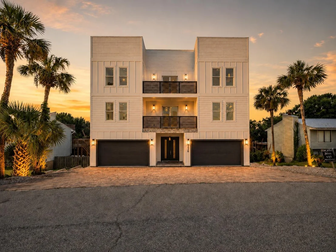 Photo of 326 Summit Drive