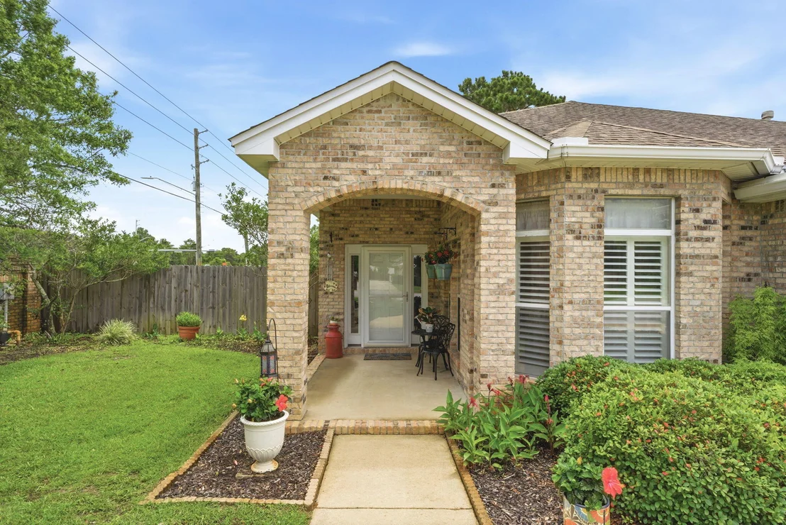 Photo of 2092 Pritchard Point Drive