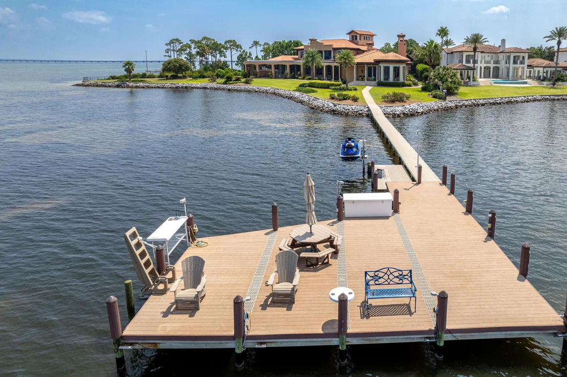 Photo of 4300 Breakwater Drive