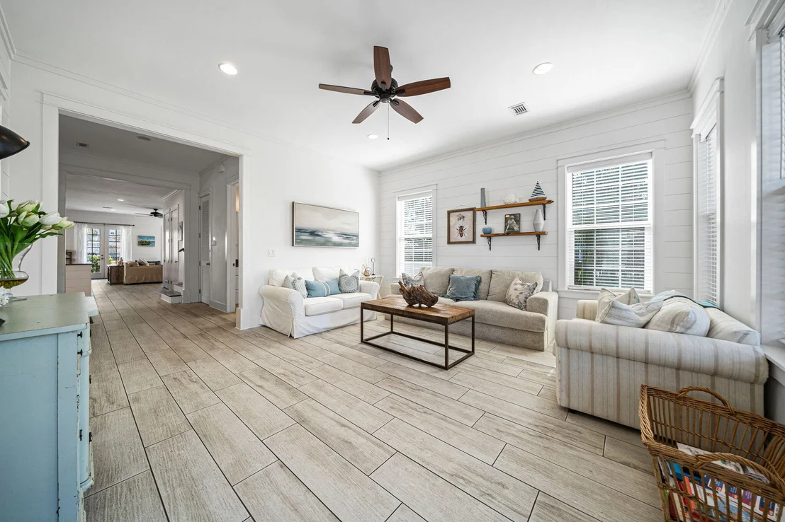 Photo of 18 Lakeland Drive