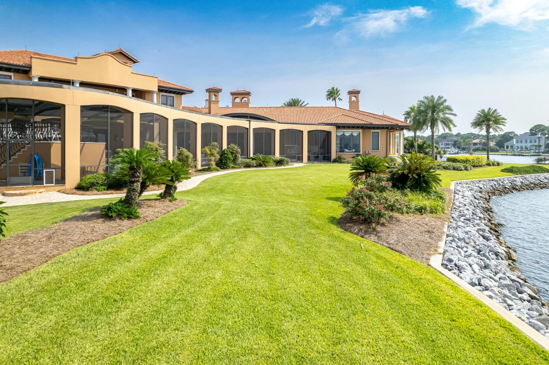 Photo of 4300 Breakwater Drive