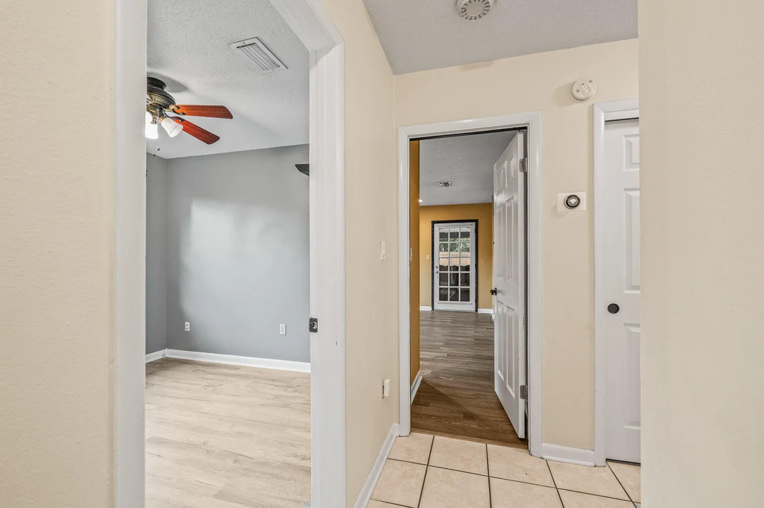 Photo of 3 NE Windsor Lane
