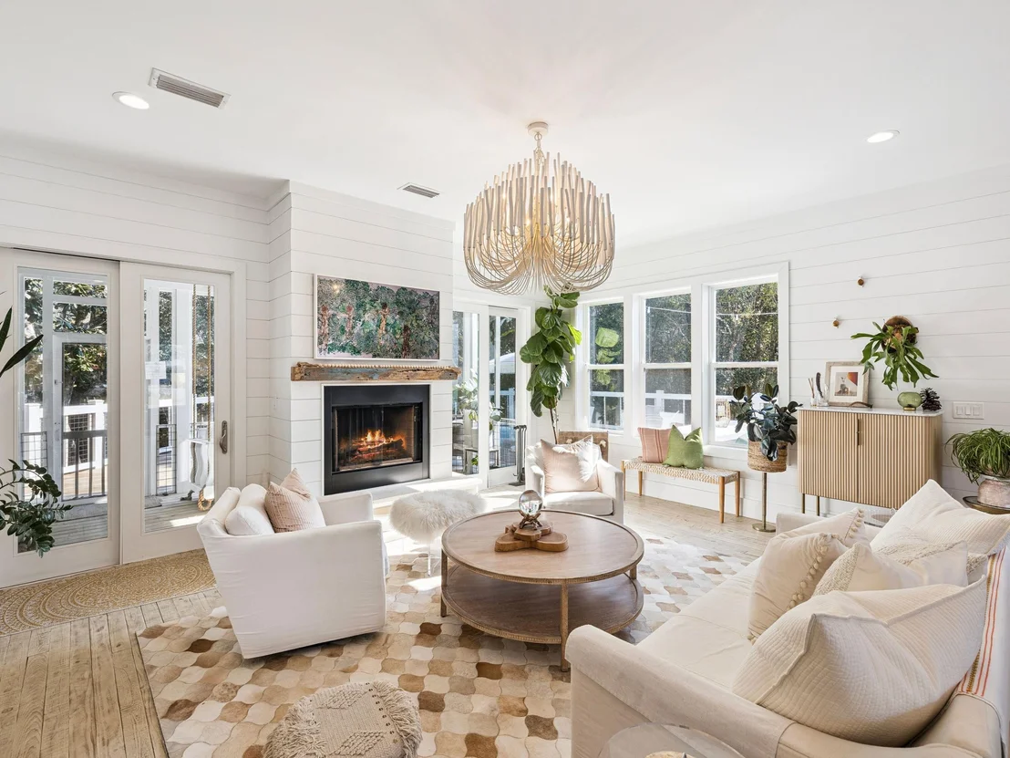Photo of 43 Suzanne Drive