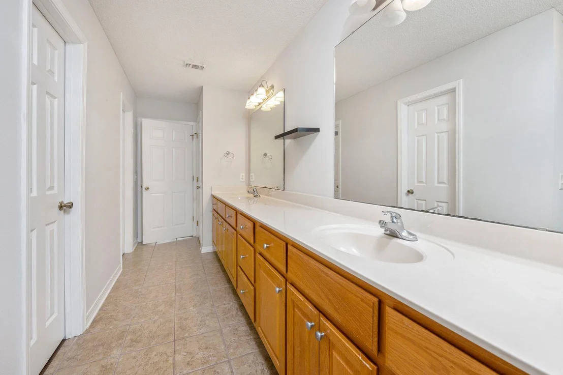 Photo of 1925 Hidden Springs Drive