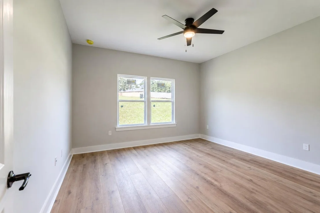 Photo of 2462 Hammock Lane