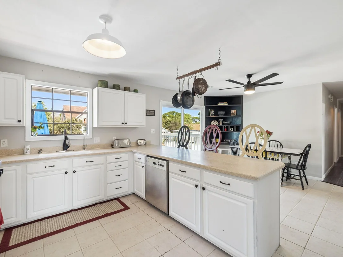 Photo of 165 Maple Street