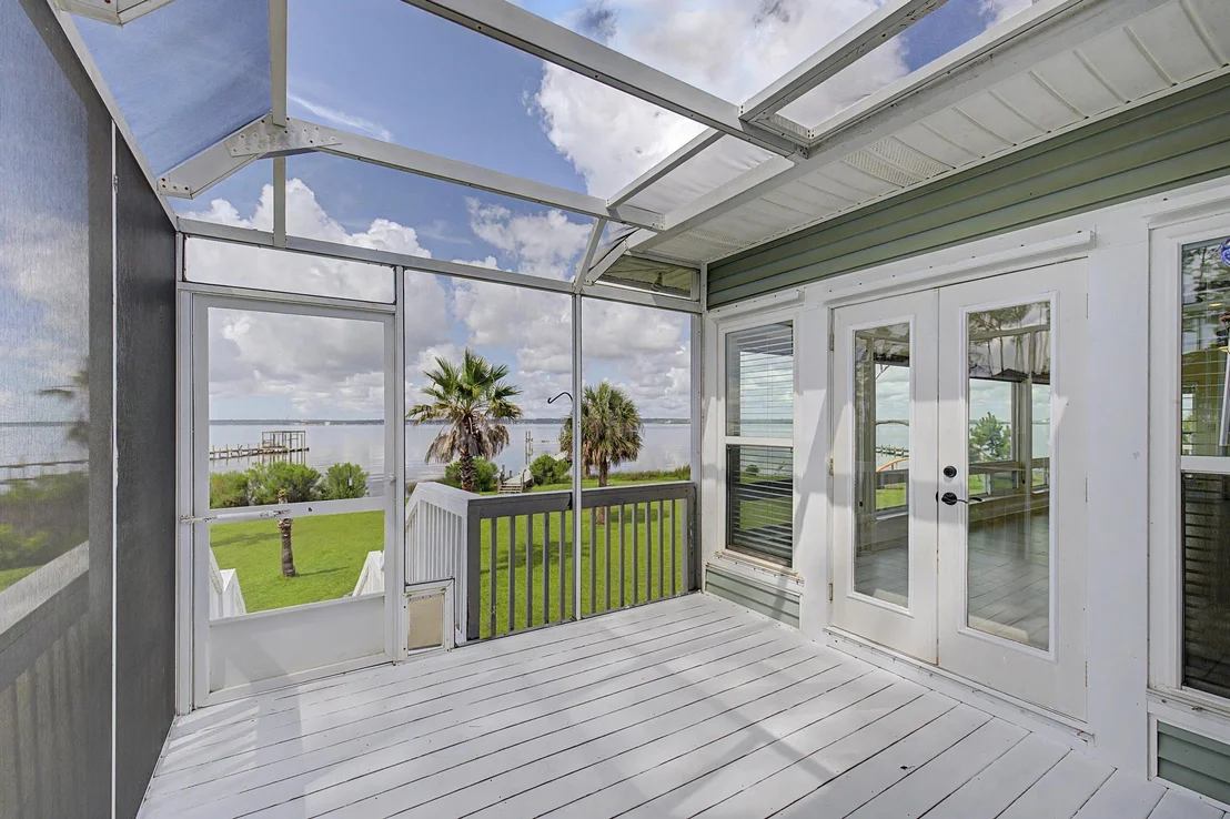 Photo of 4501 Bayside Drive