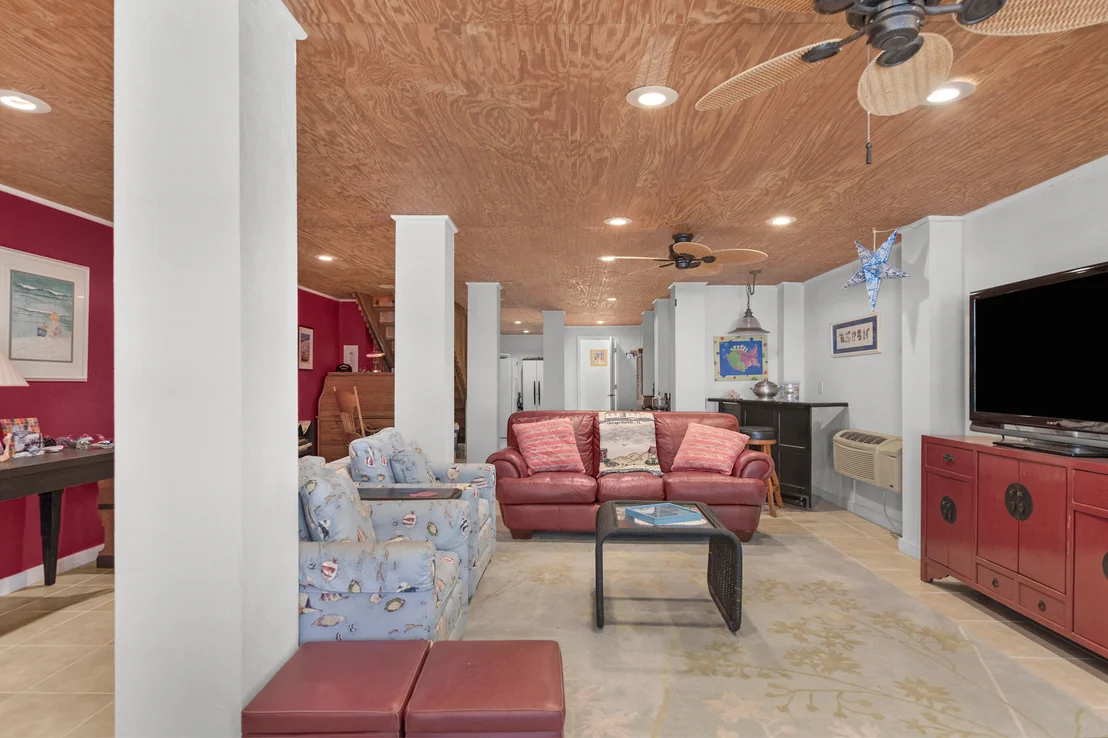 Photo of 1422 Lagrange Road