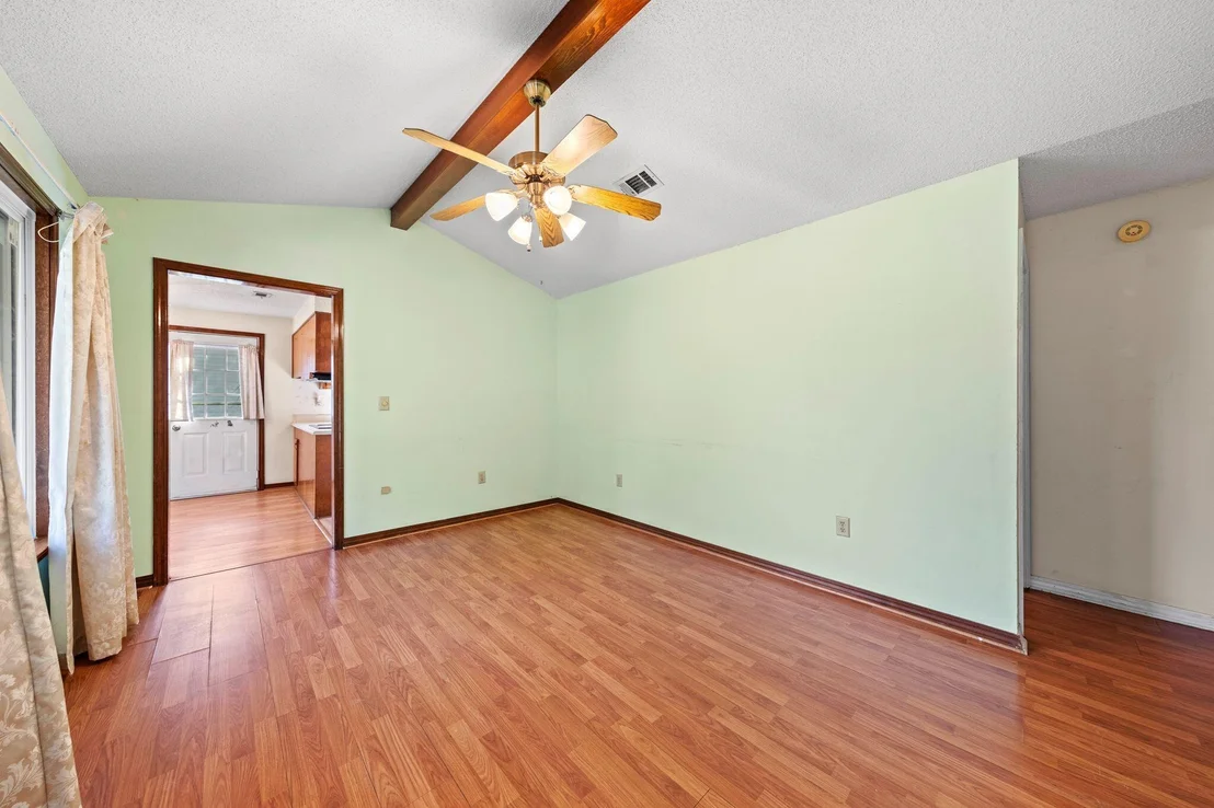 Photo of 144 Oak Terrace Drive