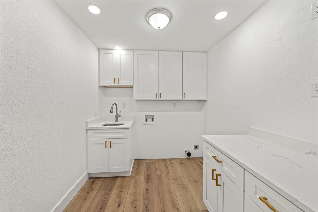 Photo of 497 Walton Way