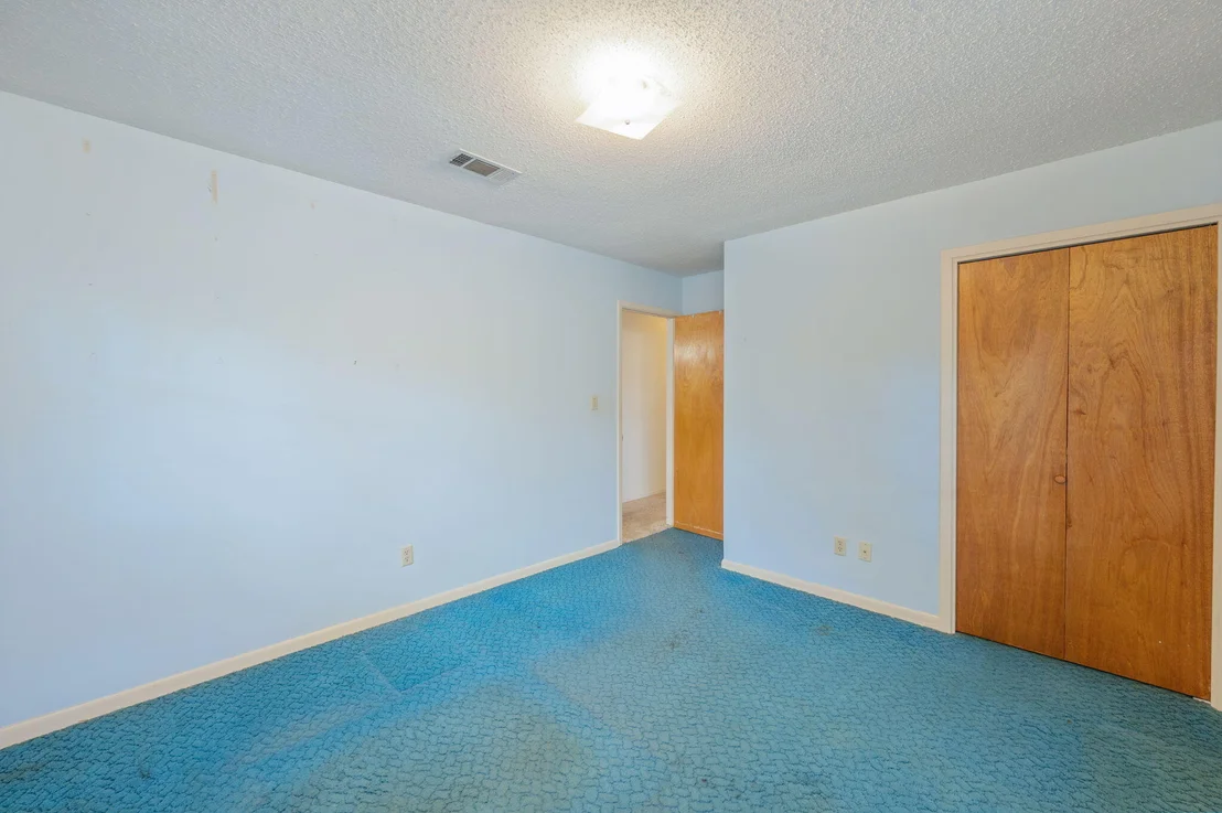 Photo of 17 8th Avenue