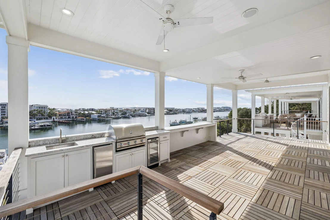 Photo of 714 Harbor Boulevard