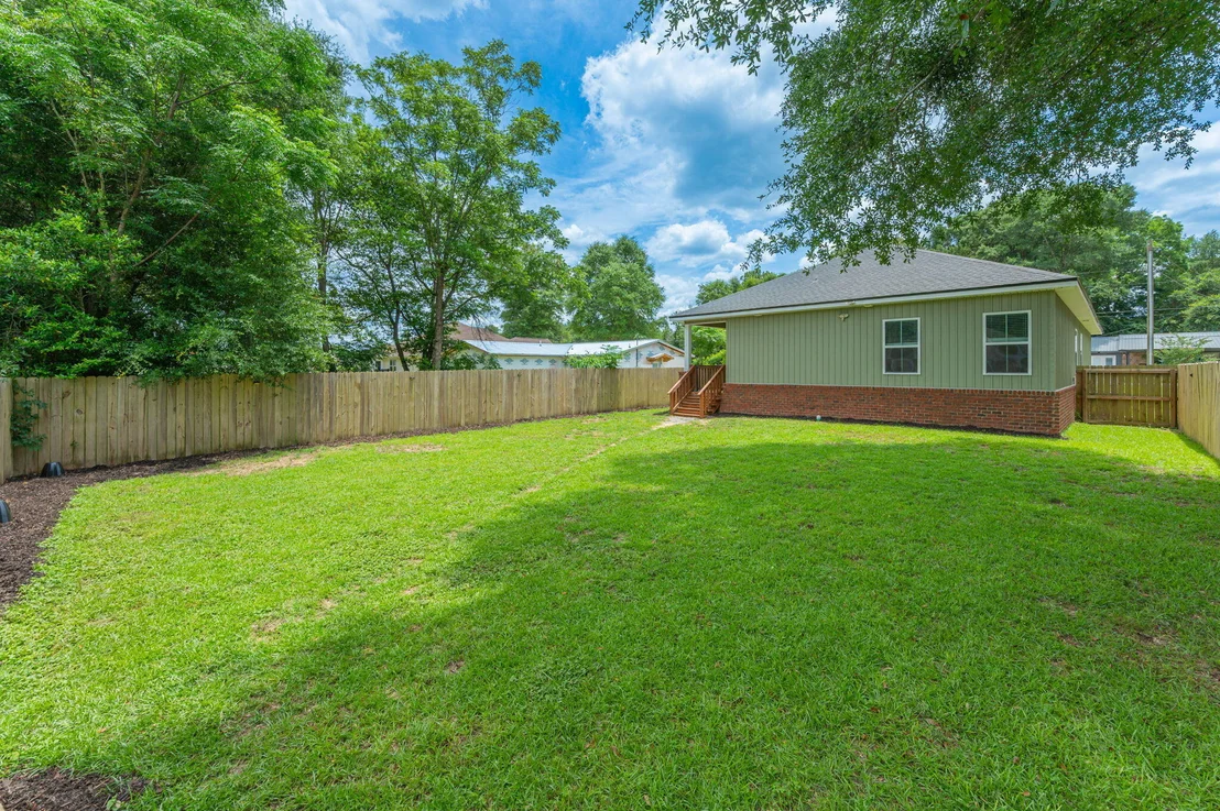 Photo of 3168 Maple Street