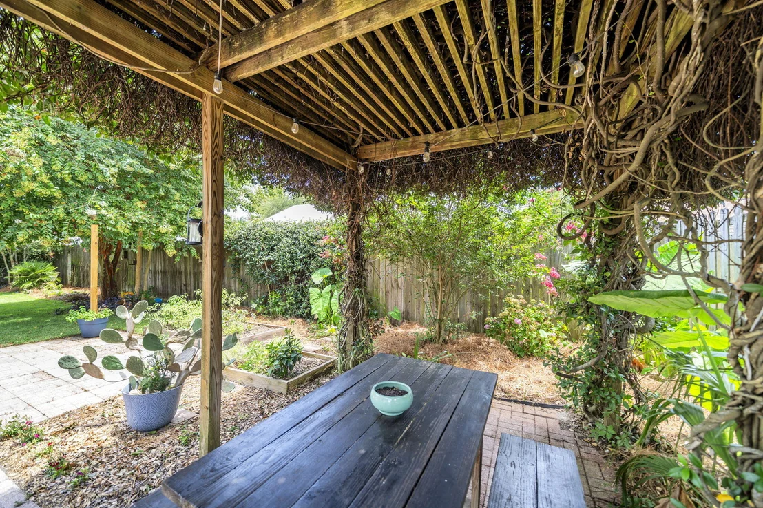 Photo of 325 Primrose Place
