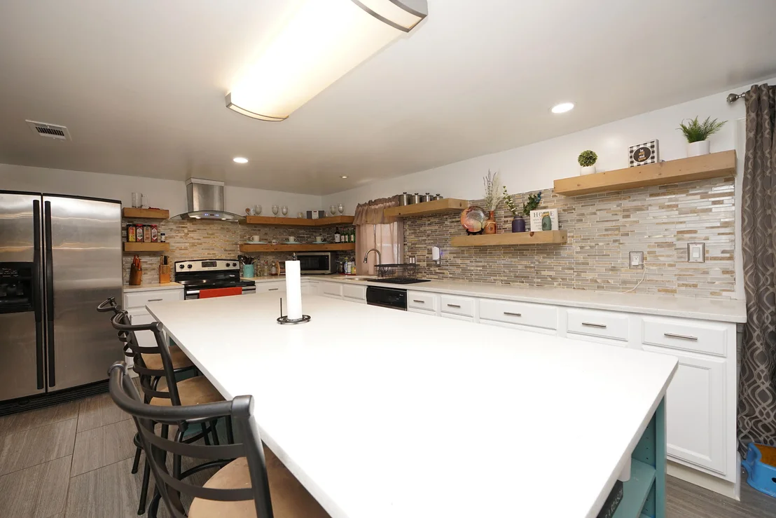 Photo of 10 NW Wright Parkway
