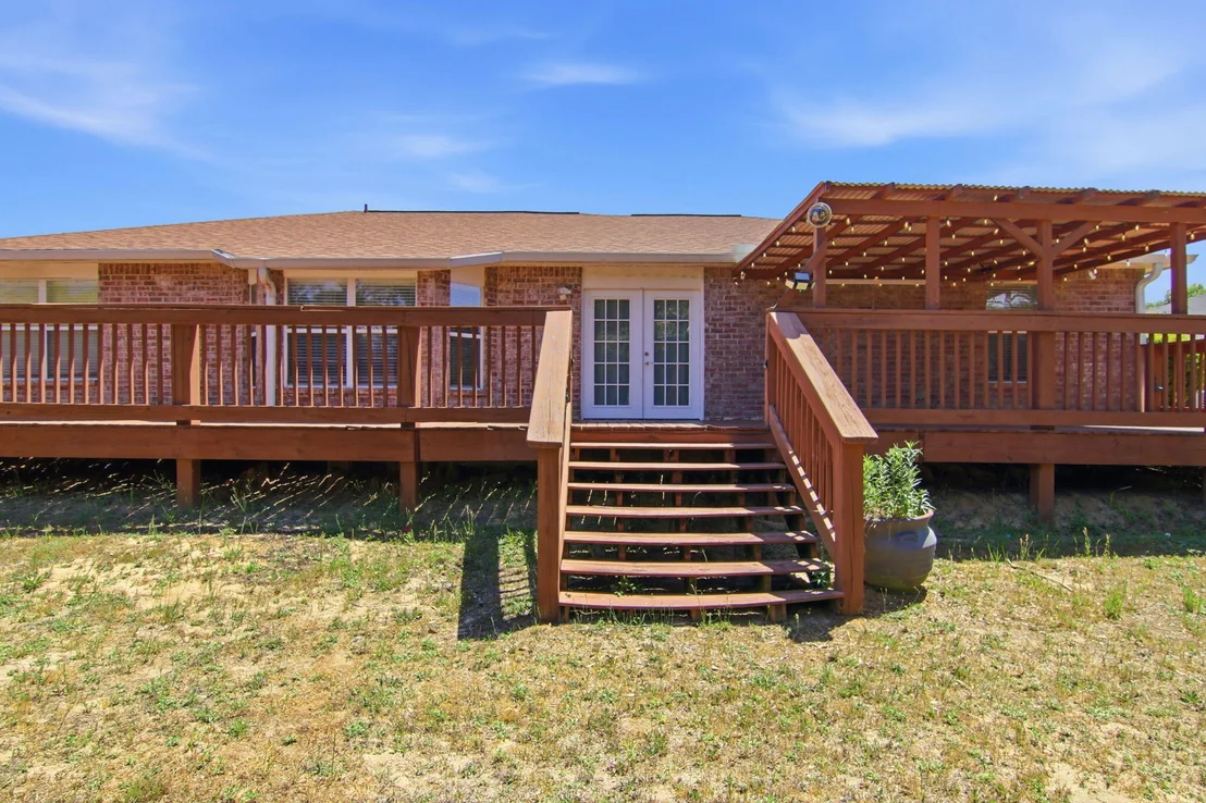 Photo of 466 Jillian Drive