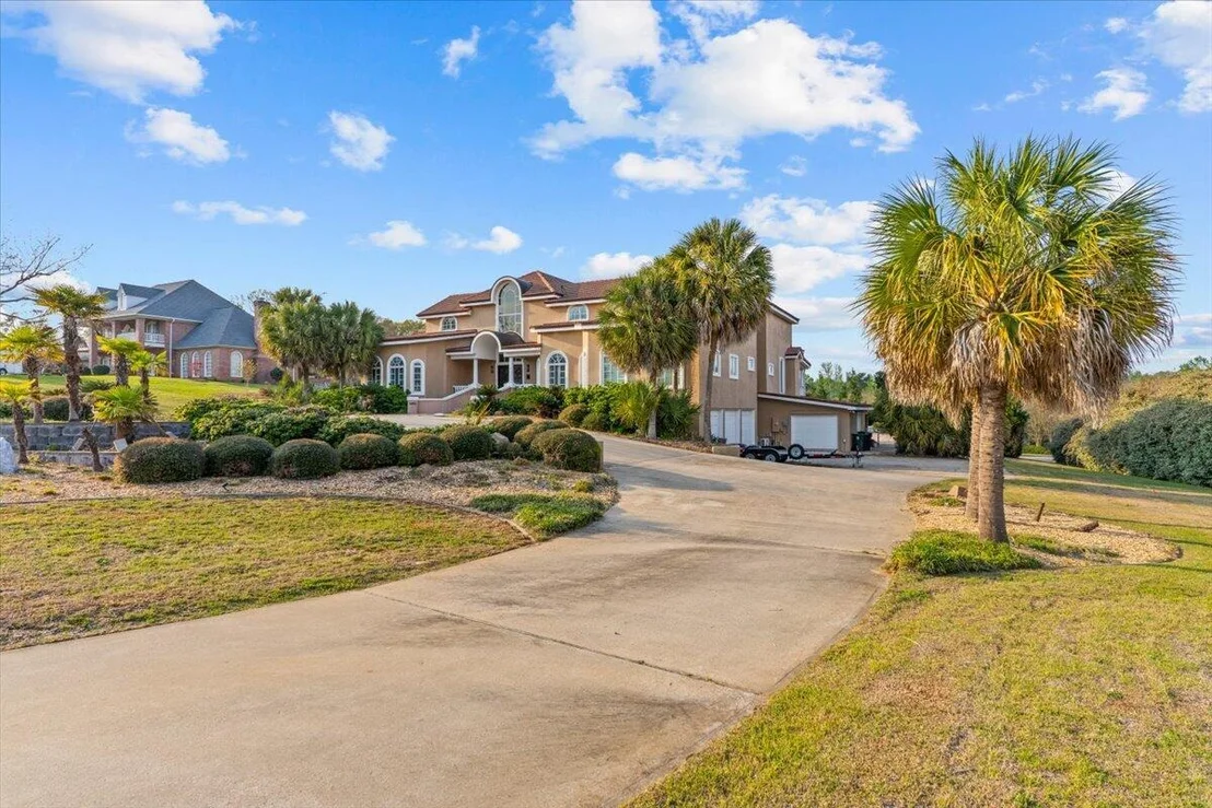 Photo of 200 Asphodel Drive