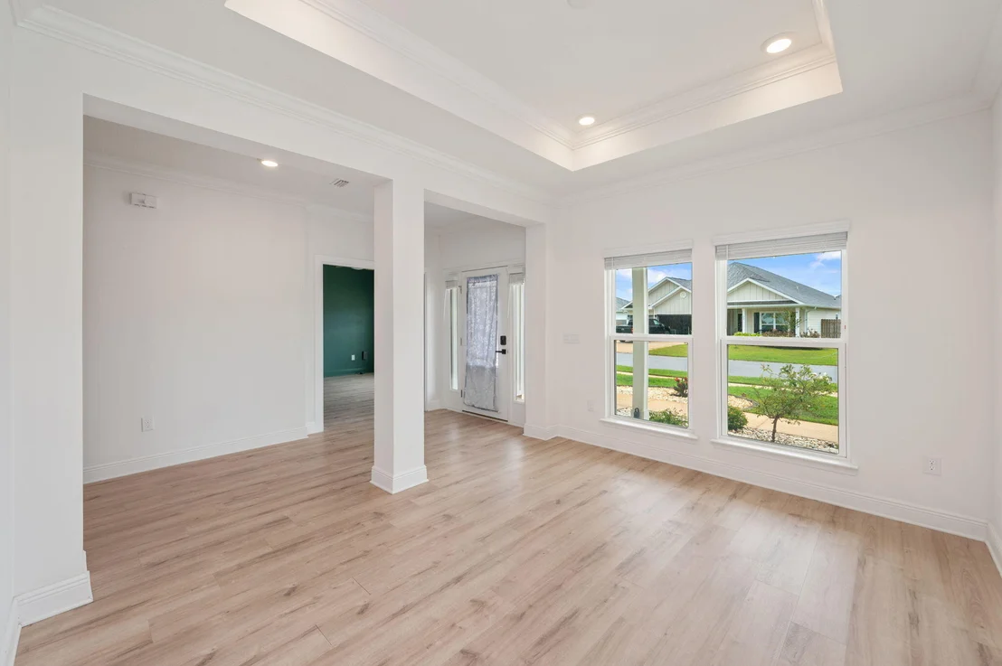 Photo of 15 E Oak Trees Lane