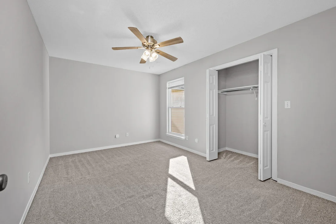Photo of 106 4th Avenue