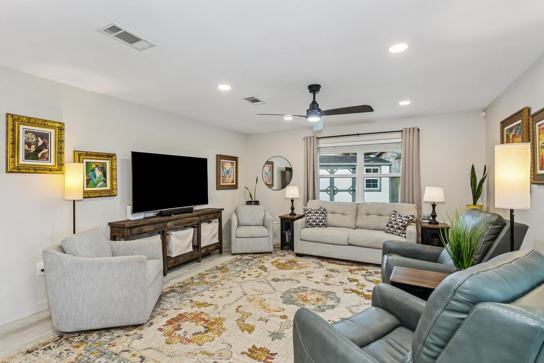 Photo of 1702 Green Palm Circle