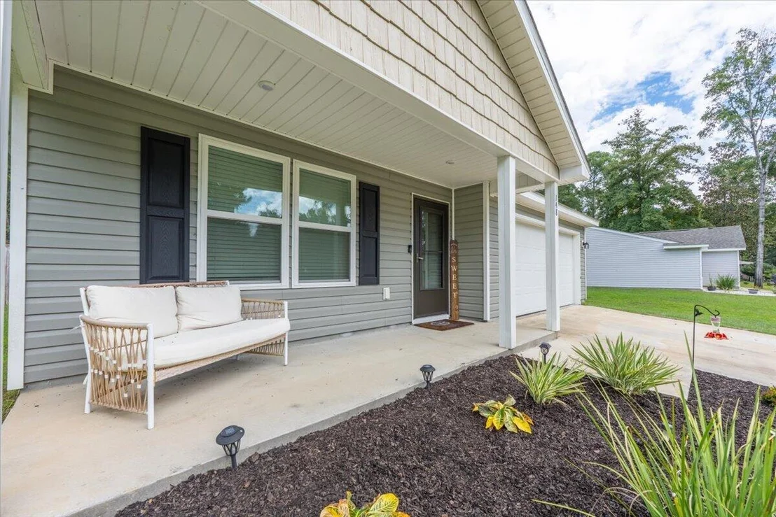 Photo of 148 Squirrel Road