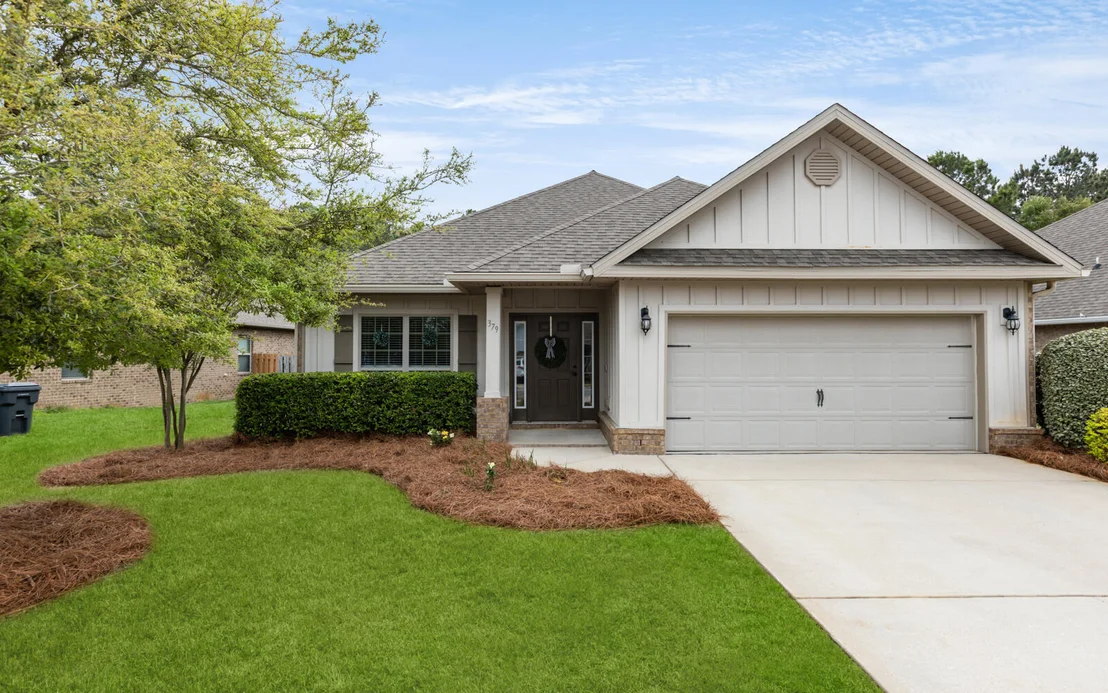 Photo of 379 Whitman Way