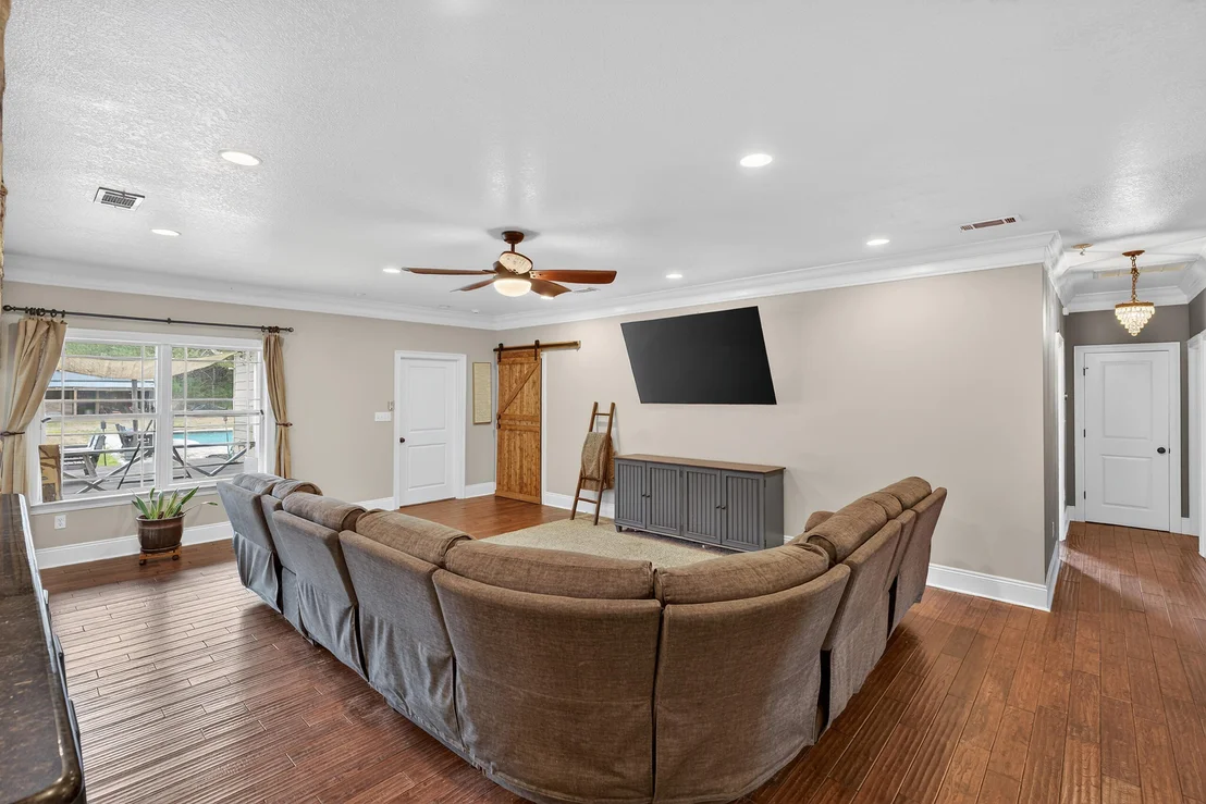 Photo of 7935 Peacock Road